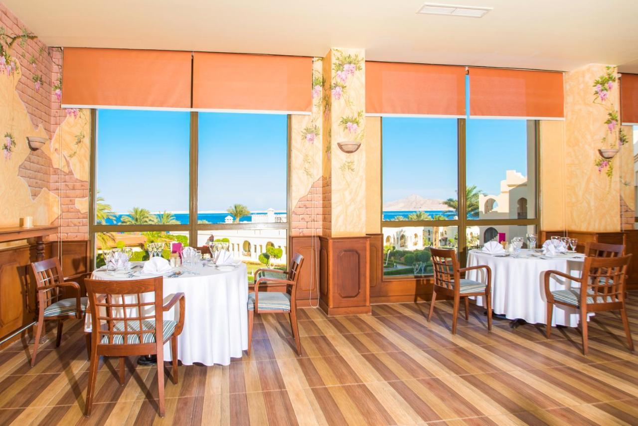 Charmillion Club Resort Sharm el-Sheikh Ngoại thất bức ảnh Restaurant at the hotel