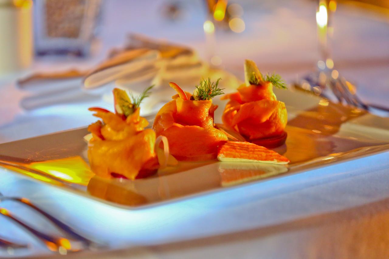 Charmillion Club Resort Sharm el-Sheikh Ngoại thất bức ảnh Salmon roses