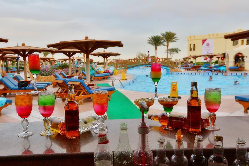 Charmillion Club Resort Sharm el-Sheikh Ngoại thất bức ảnh Pool at the Hilton Hurghada